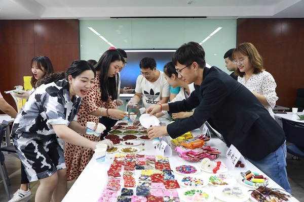 端午佳節(jié)，“歡樂放粽”